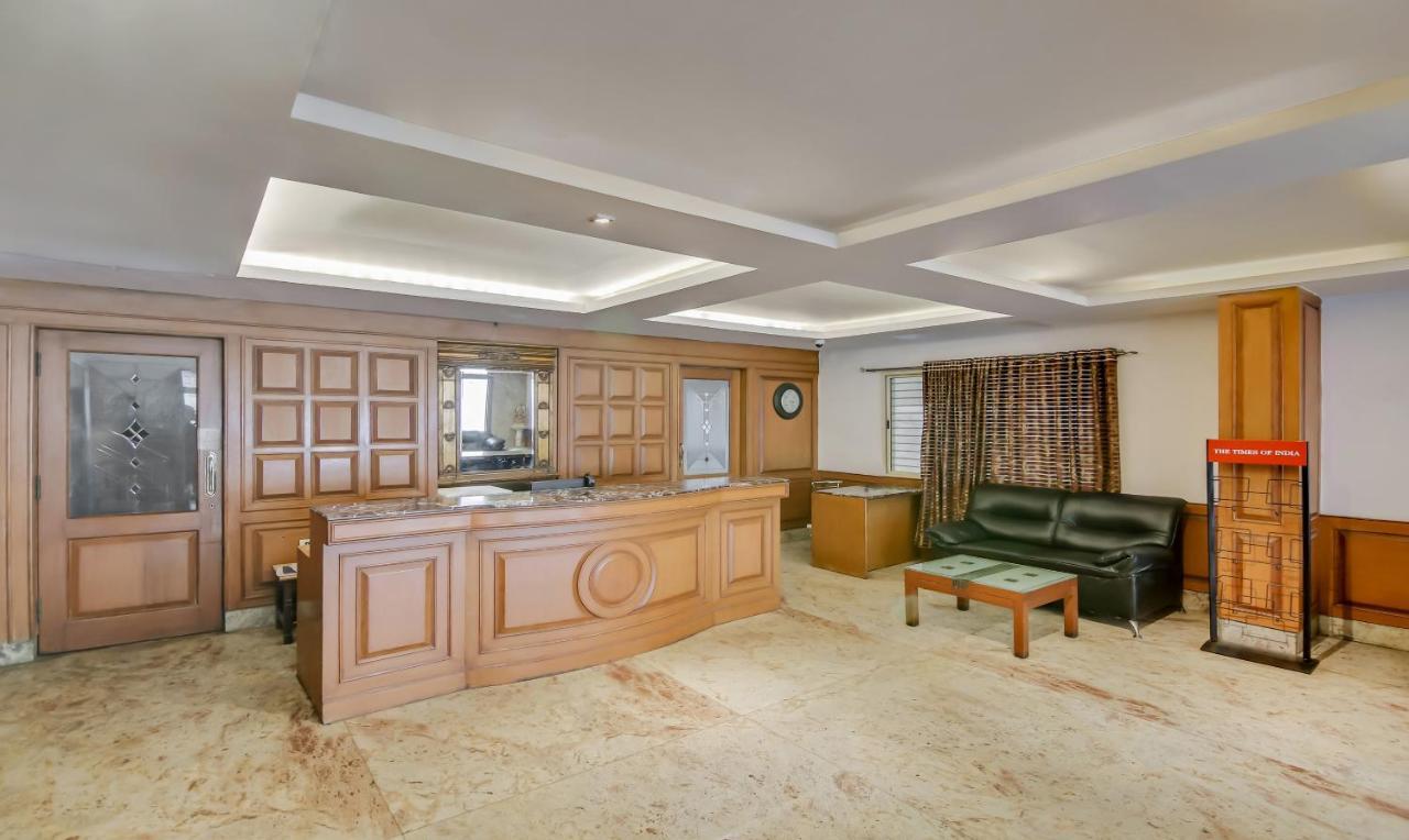 Treebo Trend President Suites Bangalore Buitenkant foto