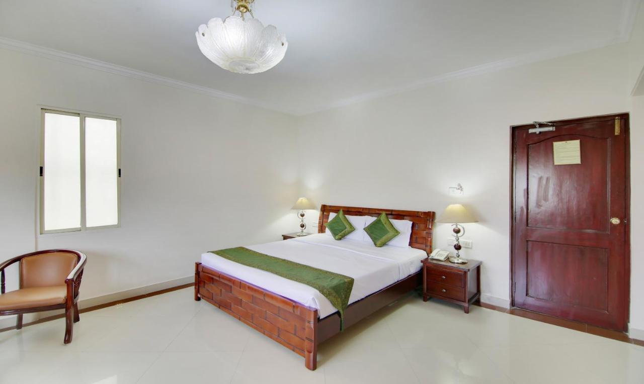 Treebo Trend President Suites Bangalore Buitenkant foto